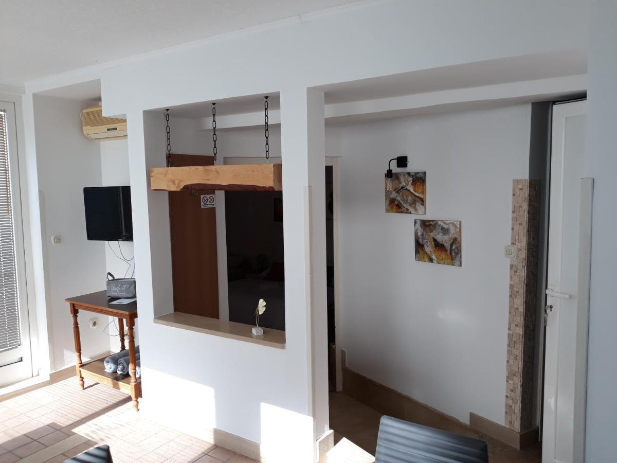Appartamento Ljudmila Doo Banjole Esterno foto