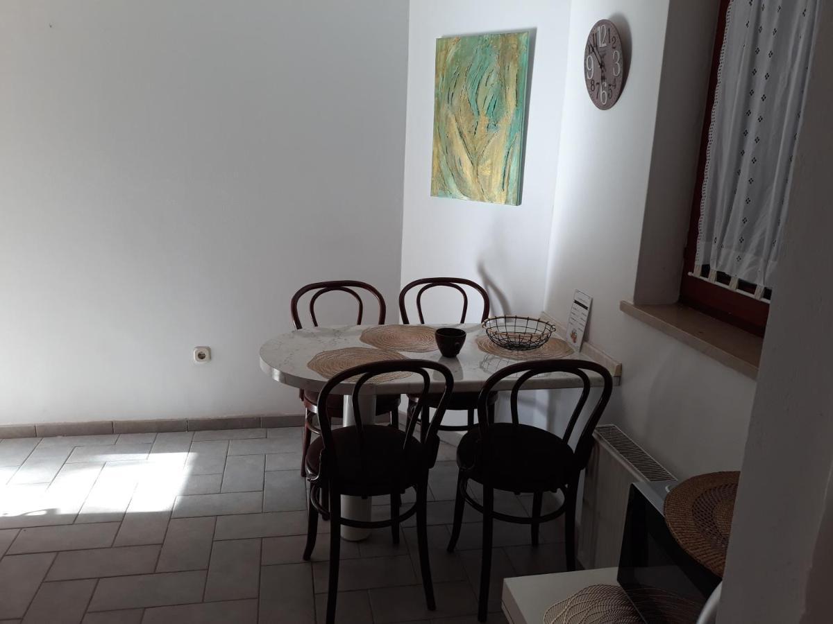 Appartamento Ljudmila Doo Banjole Esterno foto